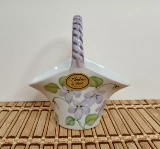 Andrea by Sadek China Basket Periwinkle Purple Violets Floral Pattern 4.5" Small