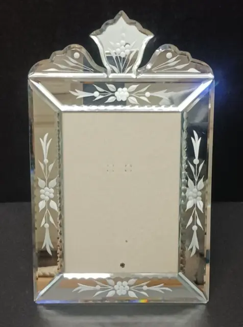 Antique Style Mirrored Glass Beveled Scalloped Vertical 5x7 Picture Frame