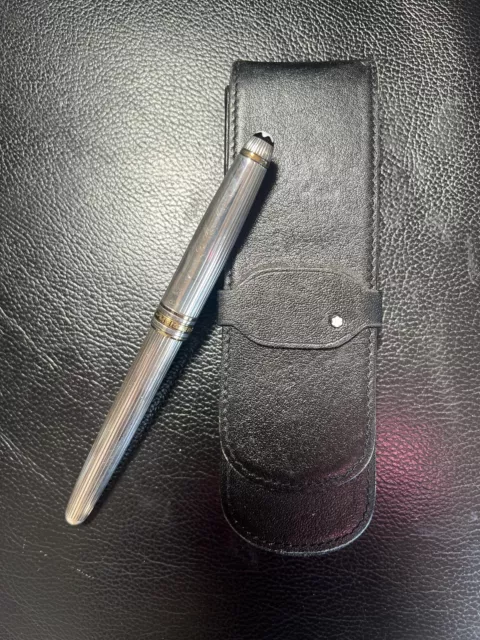 Stylo plume Montblanc Meisterstuck bicolore en argent 925 avec initiales E.M.V