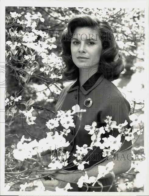 1990 Press Photo Actress Stephanie Zimbalist in "Caroline?" on CBS-TV