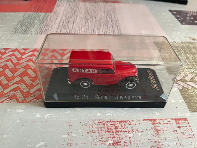Voiture Miniature 45103 Renault Juvaquatre Antar Solido au 1/43