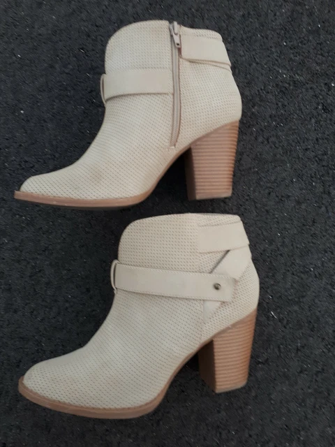 Bottines Femme JustFab - Taille 40 - Couleur Beige - Occasion Très Bon état