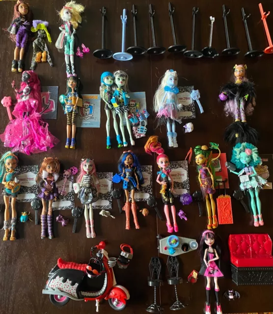 Lot poupées Monster High - comme neuf