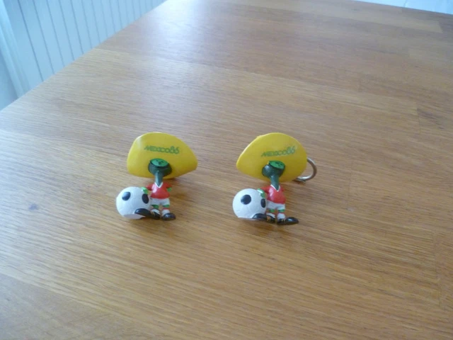 Lot de 4 autocollants brillants mascotte Coupe du monde d