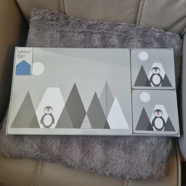 HABITAT Set of 4 Placemats and 4 Coasters • Penguin Snow Mountains Christmas