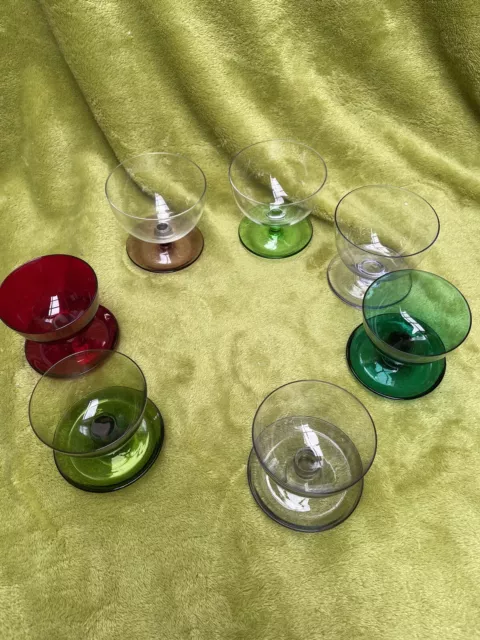 7 Vintage Harlequin Pastel Coloured Glass Sundae Dessert Dishes Bowls Comports