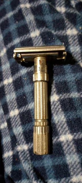 Vintage Gillette Slim Adjustable Safety Razor