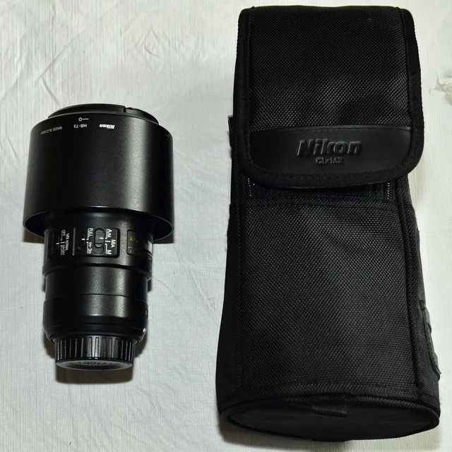 Nikon AF-S NIKKOR 300mm f4 VR PF ED sparingly used Prime Lens with original case