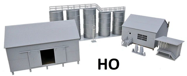 HO Scale - Trackside Oil Dealer with Storage Tanks "Building Kit" 933-4059