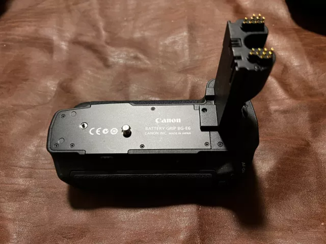 Mint Canon Battery Grip Bg-E6  For Eos 5D Mk Ii