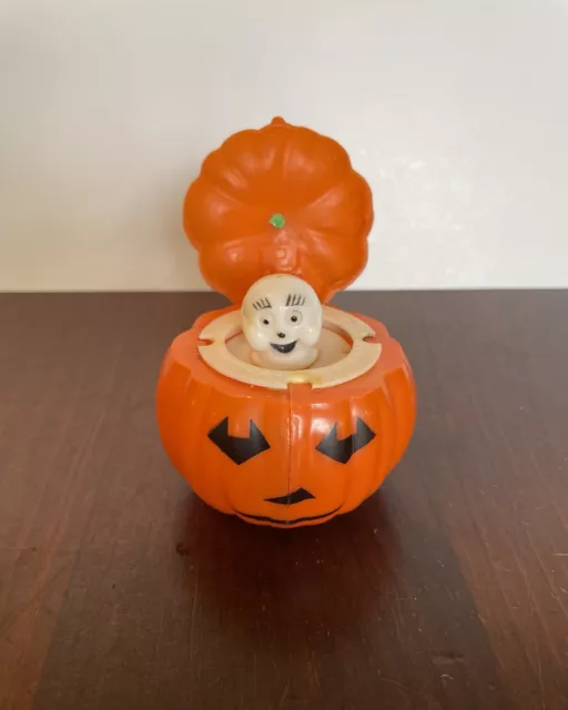 Vintage Fun World Halloween Jack-O-Lantern Pumpkin Pop Up Ghost Squeaker Toy