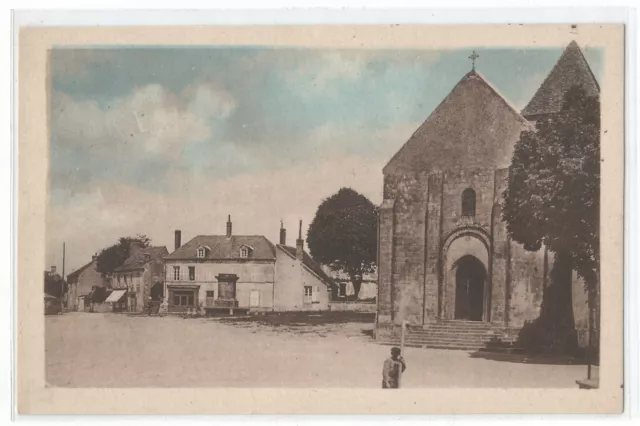 58 Cercy La Tour, Place De L'eglise
