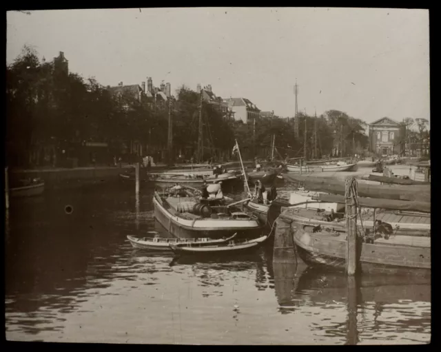 A DELFT CANAL NEAR DELFT HOLLAND DATED 1902 ANTIQUE Magic Lantern Slide PHOTO