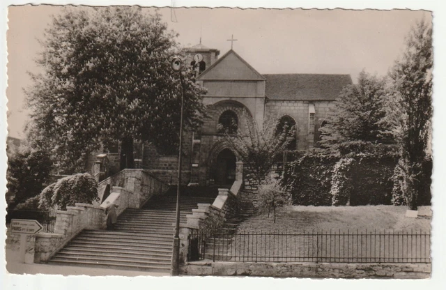 IVRY SUR SEINE - Val de Marne - CPA 94 - l' église carte des années 1960