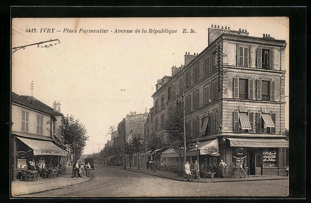CPA Ivry, Place Parmentier, Avenue de la République