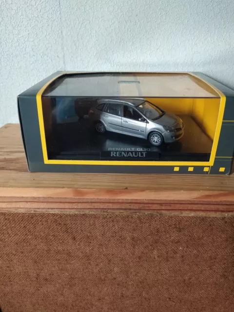 Universal Hobbies Renault Clio Estate Gris Cassiopee 1/43 Eme Neuf Boite