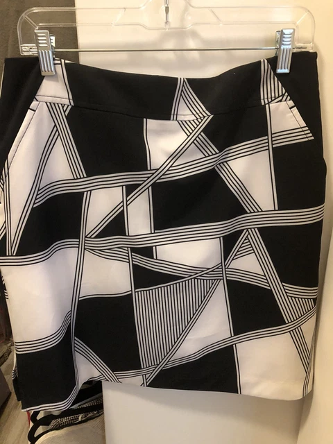 EP Pro Ladies Size 8 Skort. Brand New. Black/white