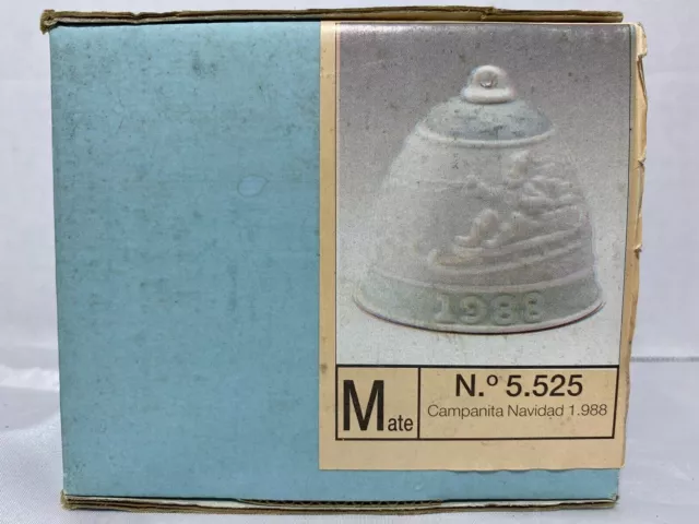 Lladro 1988 Porcelain Christmas Bell No. 5.525