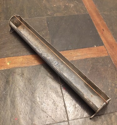 Vintage Metal Purina Chicken Feeder Feed Purina Chick Startina Old Farm Decor