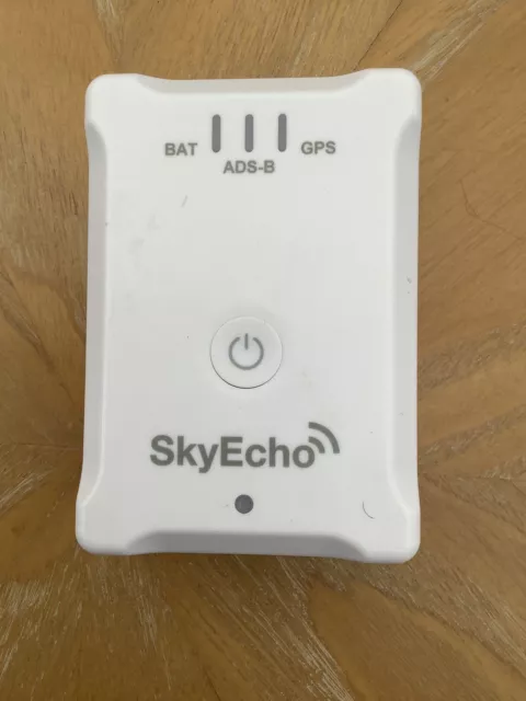 uAvionix SkyEcho 2 ADSB Pilot’s portable aircraft electronic conspicuity device