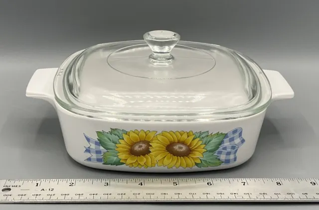 Vintage Sunsations Sunflower A-1-B Casserole Dish 1L Corning Ware w/Lid EUC