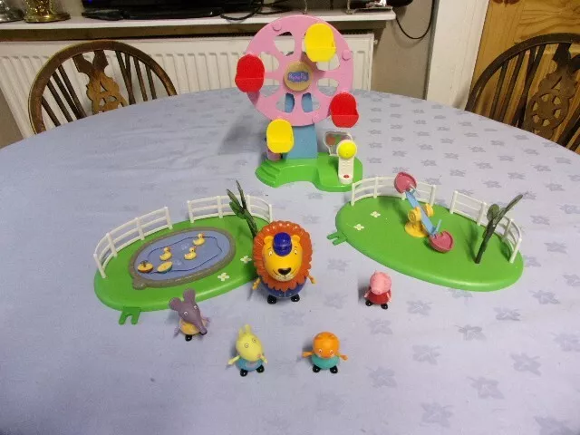 Peppa pig toy bundle, musical spinning big wheel parks + 5 figures