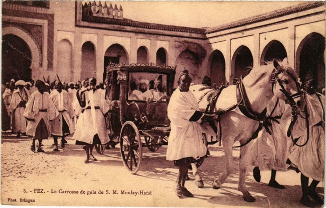 CPA AK FEZ Le Carrosse de gala de S.M.Moulay-Hafid MAROC (688866)