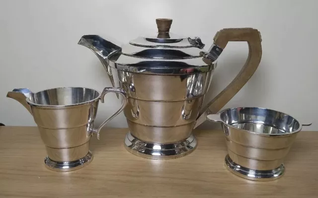 Art Deco Walker & Hall Silverplated Tea Service Teapot Cream Jug Sugar Bowl