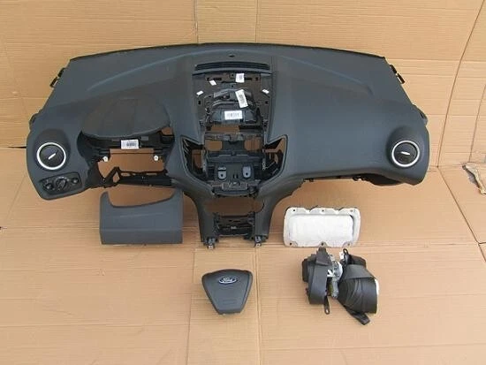 Copricruscotto Per Ford Fiesta MK7 2009-2018 - Tappetino - 6
