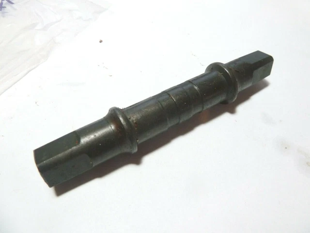 Pédalier Ancien Nervar – Broche 117 Mm – Argenté – Vintage