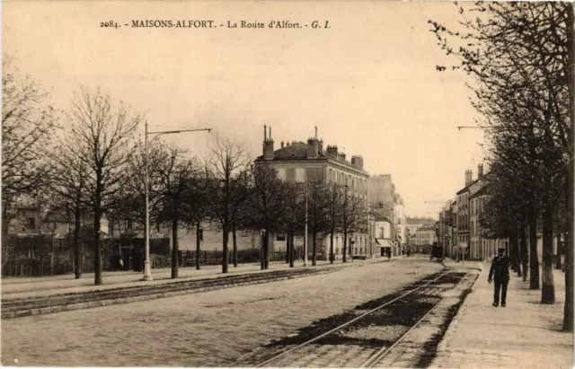 CPA AK HOUSES-ALFORT La Route d'Alfort (672021)
