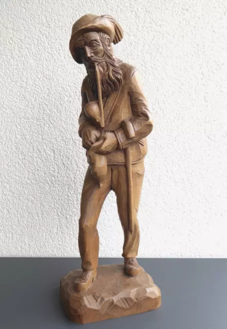 Ältere dekorative Holz Figur Höhe 51 cm Pfeifenraucher Tracht Holzfigur Bayern