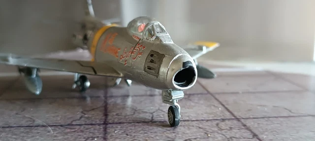 Hellery Maquette d'avion de Chasse, F4U Corsair US Navy 1/72 en Alliage
