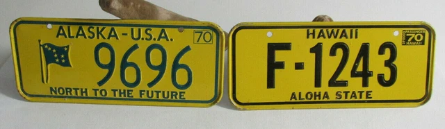 2-WHEATIES CEREAL PREMIUM Mini 1970 License Plates for HAWAII & ALASKA 5 x 2 In.