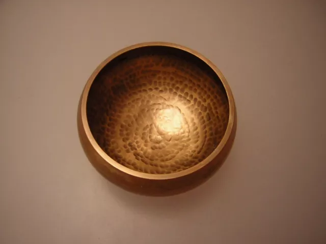 Gehämmerte klangschale Singing Bowl Nepal 1000gram mit Klöppel (GL)