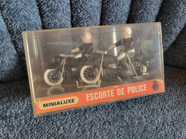 2 MOTOS MINIATURES 1/32 ème MINIALUXE ESCORTE DE POLICE 1968