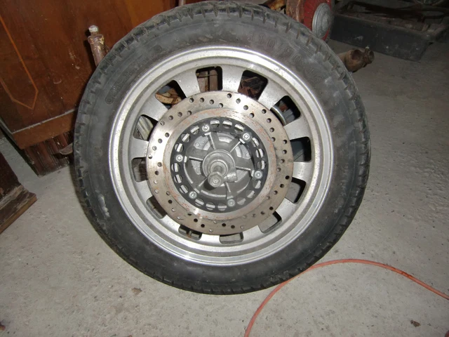 Roue Arriere De Moto Rim 2.50 X 16 Complete 110 / 90 / 16