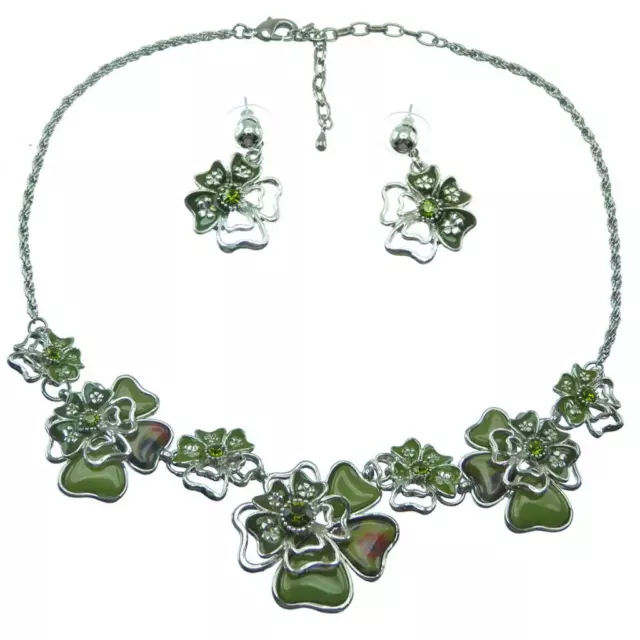 Parure Collier Boucles d'oreilles verte fleurs émail résine cristal chaîne