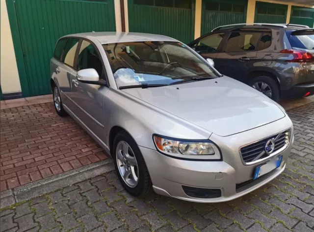 volvo v50