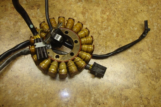 2008 Kawasaki Ninja EX250 Ex 250 J EX250J Motor Stator Spule Magneto Generator