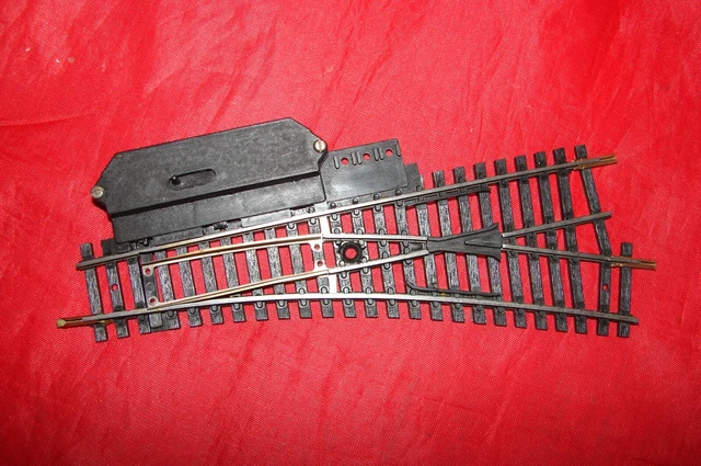 Lima 531 Ech N Aiguillage à Droite Electrique Rails Acier 15° 98 mm