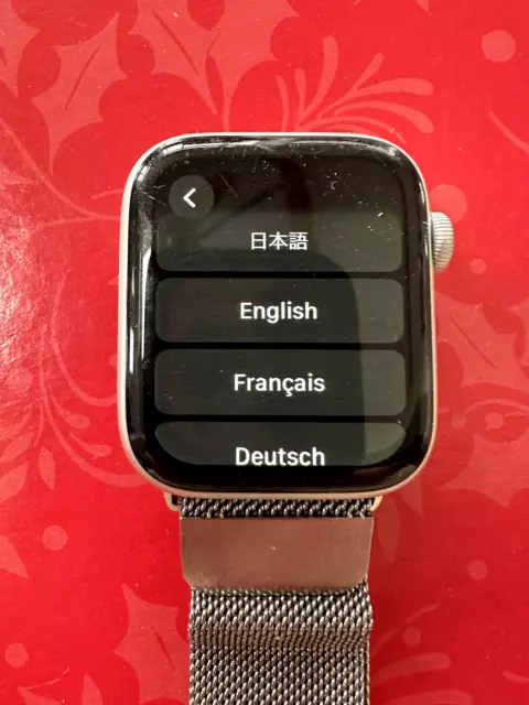 Apple watch series 4 aluminum hotsell with milanese loop
