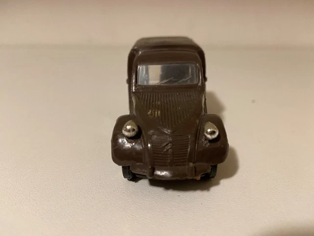 Norev Plastique Ancienne Citroen 2 Cv Fourgonette N° 26/ Idem Minialuxe / Gégé
