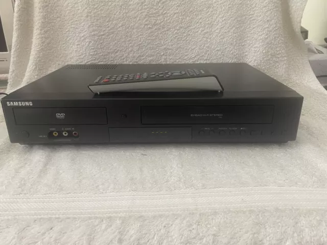 Samsung DVD-V6800 DVD HiFI Stereo VHS/VCR Combo Player