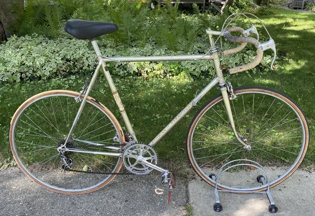 Classic 1966 Schwinn Paramount 10-Speed Road Bike Tuned - Nervex, Campagnolo Classic 1966 Schwinn Paramount 10-Speed Road Bike Tuned - Nervex, Campagnolo