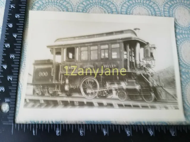A127 VINTAGE TRAIN ENGINE PHOTO Railroad LEHIGH VALLEY #303