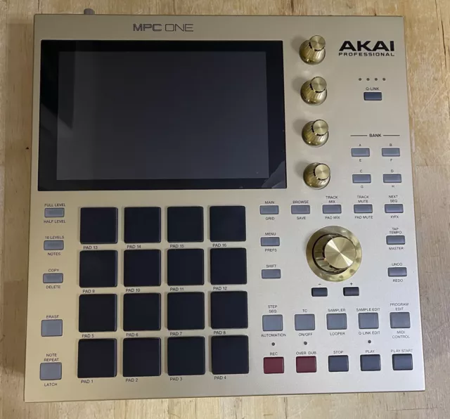 50％OFF】 【ほぼ新品】MPC LIVE ONE 打楽器 - atalaia.al.gov.br