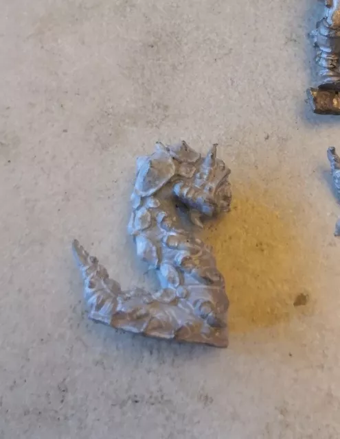 Necromunda Wyrd Beastmaster & Milliasaur X 3 Milliasaurs Metal Damaged OOP 3