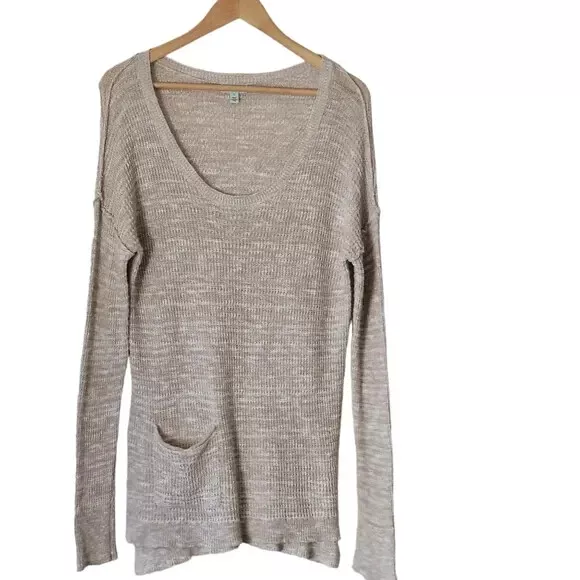 Susina Long Sleeve Beige Knit Scoop Neck Light Sweater Pullover L