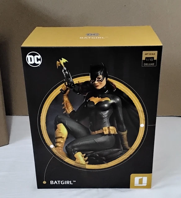 Iron Studios DC Comics Batgirl Deluxe Art Scale 1/10 Statue - Hand-Painted Collectible Figure